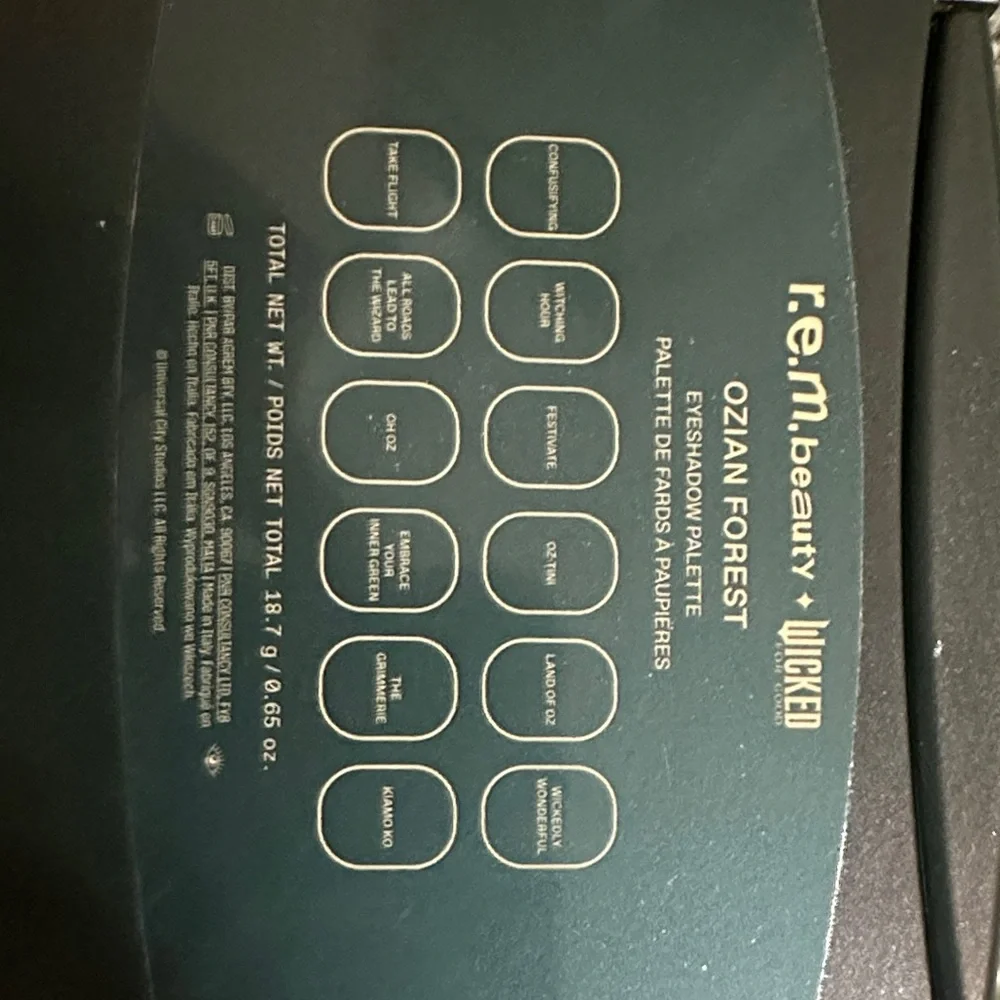 Wicked Eyeshadow Palette - Vibrant Shades - Picture 4 of 7